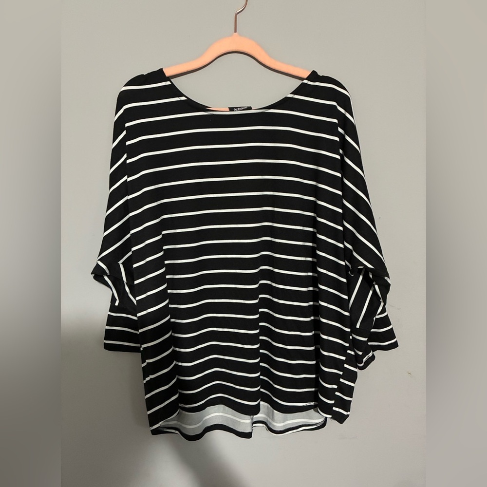 Bobeau Monochrome Striped Tee